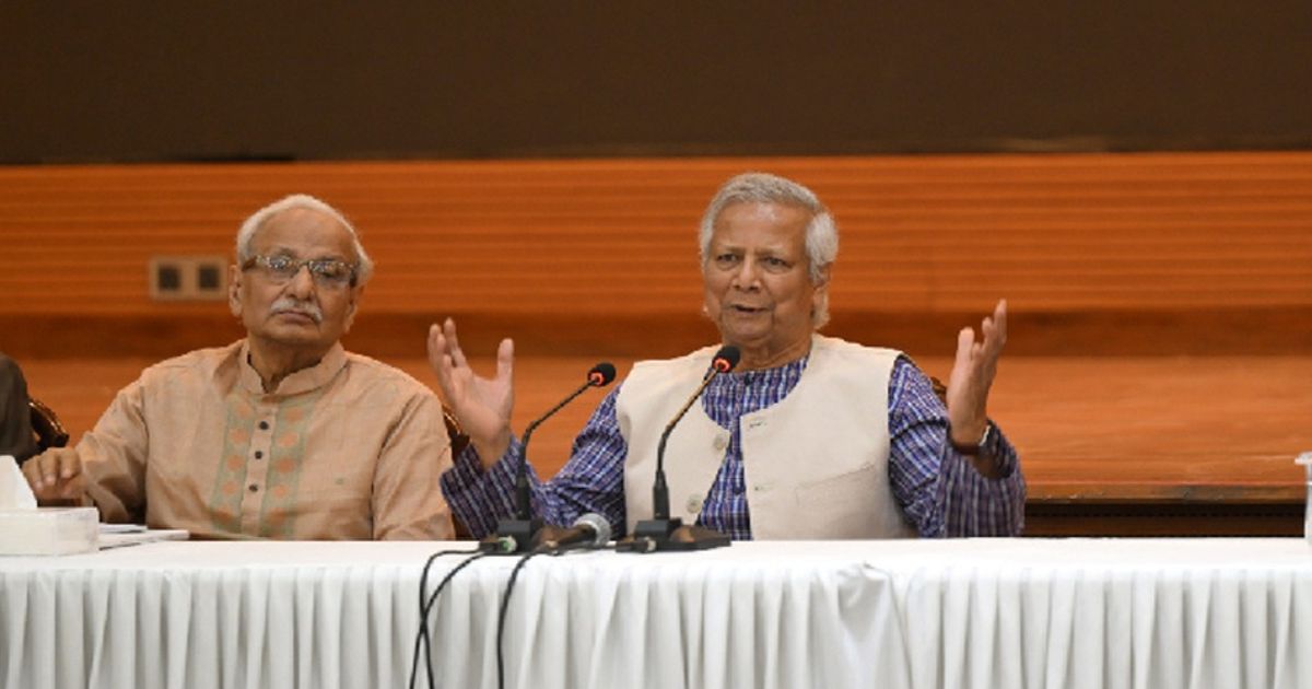 গণঅভ্যুত্থানের যোদ্ধাদের স্বপ্ন বাস্তবায়নে সবাই মিলে চেষ্টা করব : ড. ইউনূস