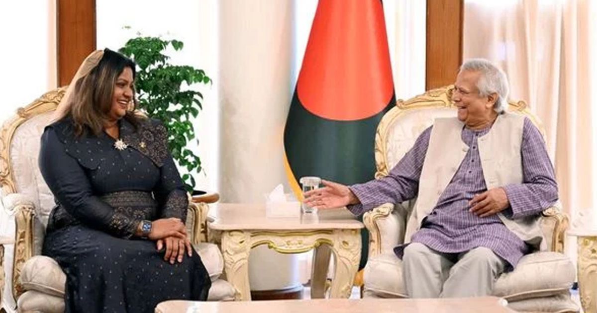 মালদ্বীপে বৈধ কাগজপত্রহীন বাংলাদেশিদের নিয়মিতকরণের আহ্বান প্রধান উপদেষ্টার