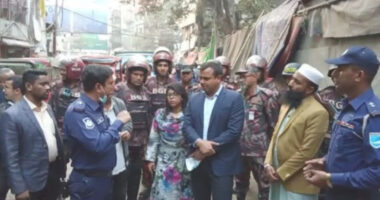 জেলা প্রশাসনের উদ্যোগে শহরে অবৈধ স্থাপনা উচ্ছেদ অভিযান