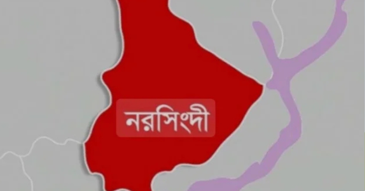 ভ্যানে সবজি বিক্রির সময় ট্রাক চাপায় ভ্যানচালক নিহত