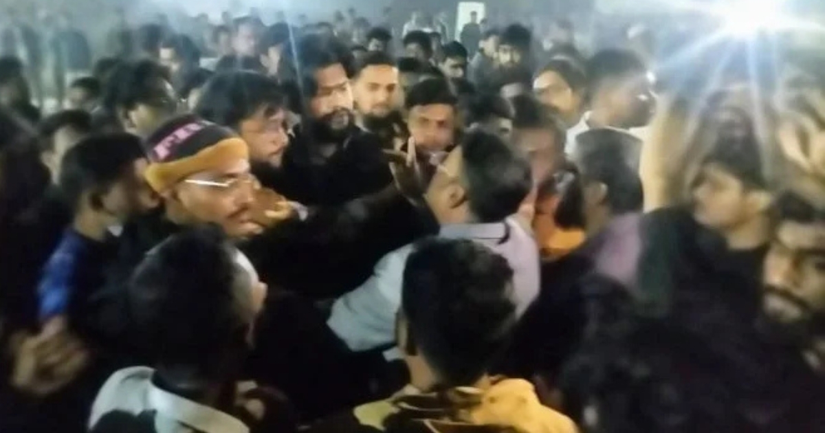 ইবিতে আইন শিক্ষার্থীদের আইন ভঙ্গ, রূপ নেয় মারামারিতে