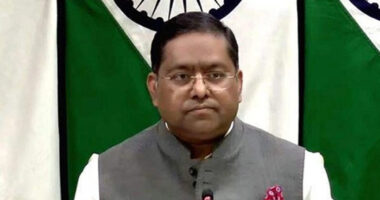 দিল্লির সংবাদ সম্মেলনে বাংলাদেশ ইস্যু