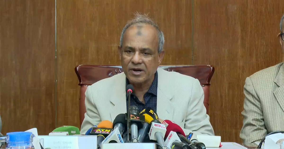 আইন-শৃঙ্খলা বাহিনী ছাড়া কারো অভিযান চালানোর অধিকার নেই: স্বরাষ্ট্র উপদেষ্টা