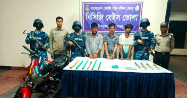 ভোলায় যৌথ অভিযানে ৩ দুষ্কৃতকারী আটক