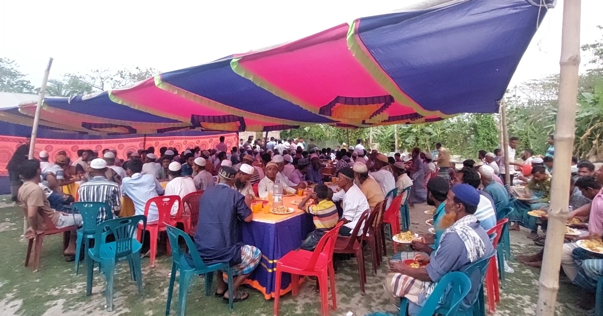 মদনপুরে জামাল উদ্দিন চকেট’র উদ্যোগে দোয়া ও ইফতার মাহফিল