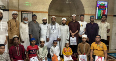 টানা ৪০ দিন জামাতে নামাজ আদায় করে পুরস্কার পেল ২১ কিশোর-তরুণ 
