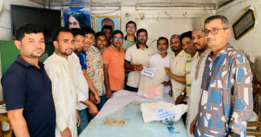 মির্জাগঞ্জ প্রেসক্লাবের উদ্যোগে সাংবাদিকদের মাঝে ঈদ উপহার বিতরন