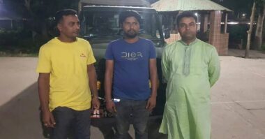 সিংড়ায় ট্রাকে চাঁদাবাজি, বিএনপি নেতাসহ তিনজন আটক