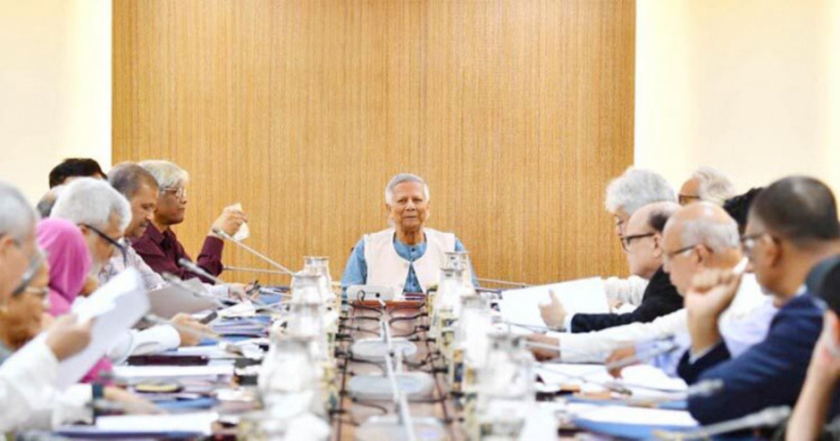 মার্কিন শুল্ক নীতি নিয়ে প্রধান উপদেষ্টার জরুরি বৈঠক শুরু
