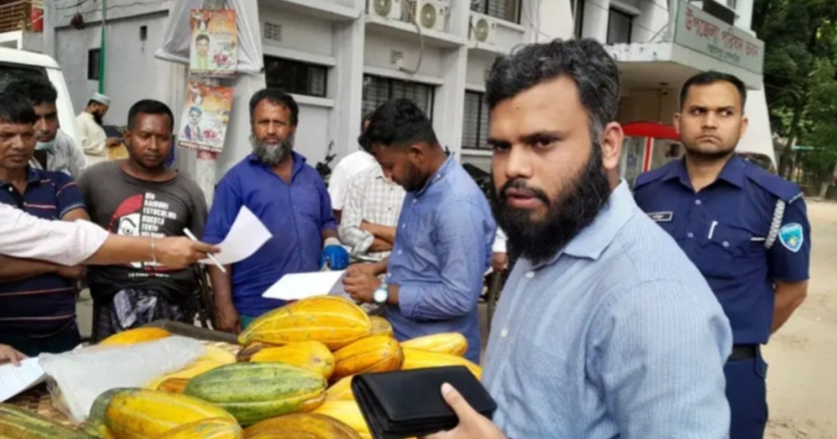 বাঞ্ছারামপুরে ফুটপাত দখল: ৭ ব্যবসায়ীকে জরিমানা, ১ জনকে কারাদণ্ড