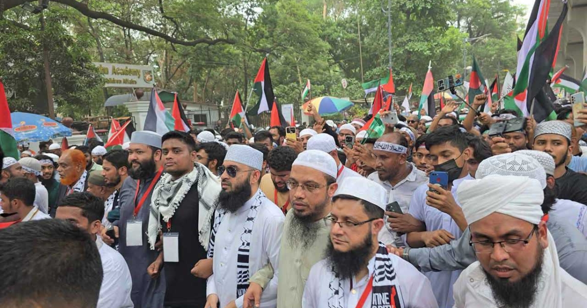 আমার ভাই শহীদ কেন, জাতিসংঘ জবাব চাই : আজহারির স্লোগান