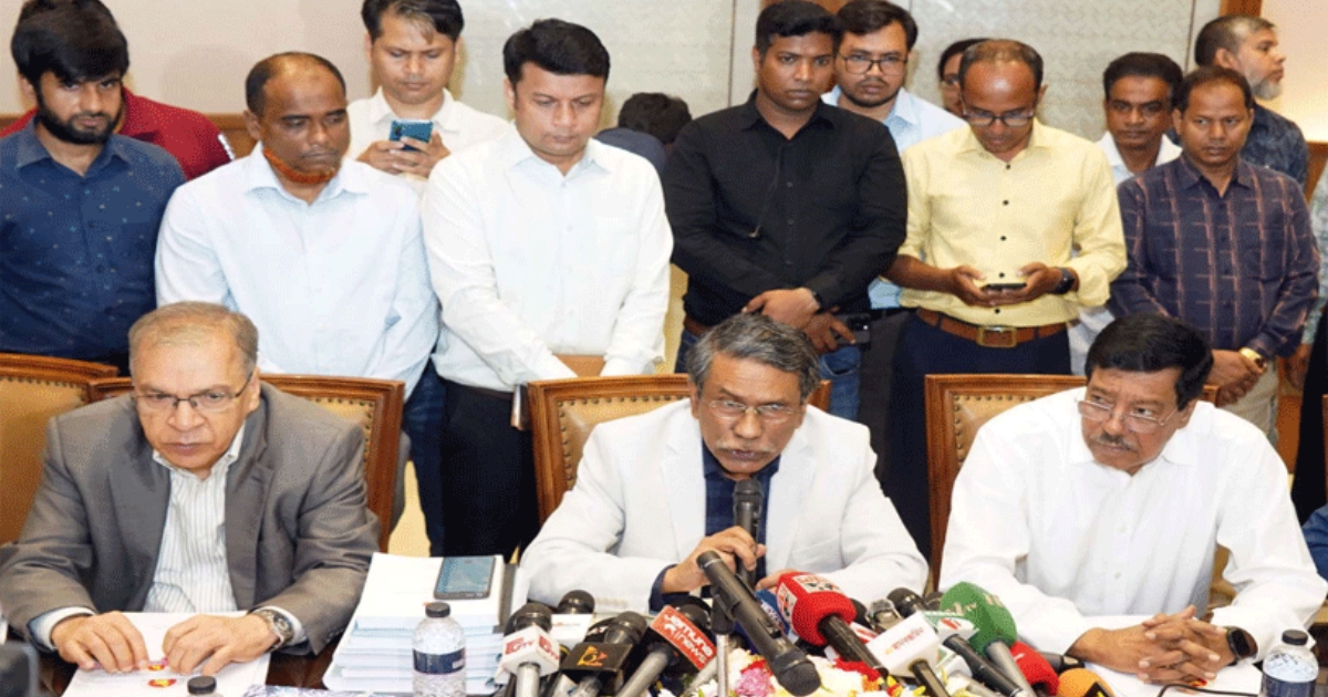 জনগণের ঐক্যবদ্ধ প্রচেষ্টায় ফ্যাসিবাদী শাসক পলায়নে বাধ্য হয়েছে : আলী রীয়াজ