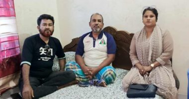 অসুস্থ সাংবাদিক লিটন মাহমুদকে দেখতে মুন্সিগঞ্জ এলেন সোনিয়া দেওয়ান প্রীতি