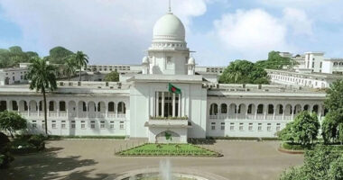 সংবিধান ও ধর্মীয় মূল্যবোধের সঙ্গে সাংঘর্ষিক: নারী কমিশনের সুপারিশ নিয়ে রিট