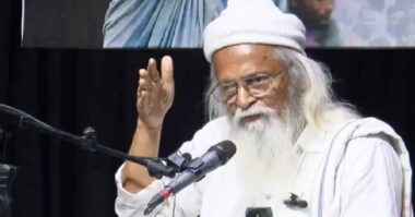 ‘পদত্যাগ করলে ড. ইউনূস ব্যর্থ, সিদ্ধান্ত আত্মঘাতী’