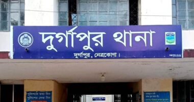 গলায় রশি প্যাঁচানো অবস্থায় ঝুলছিল সুজিত, তদন্তে পুলিশ
