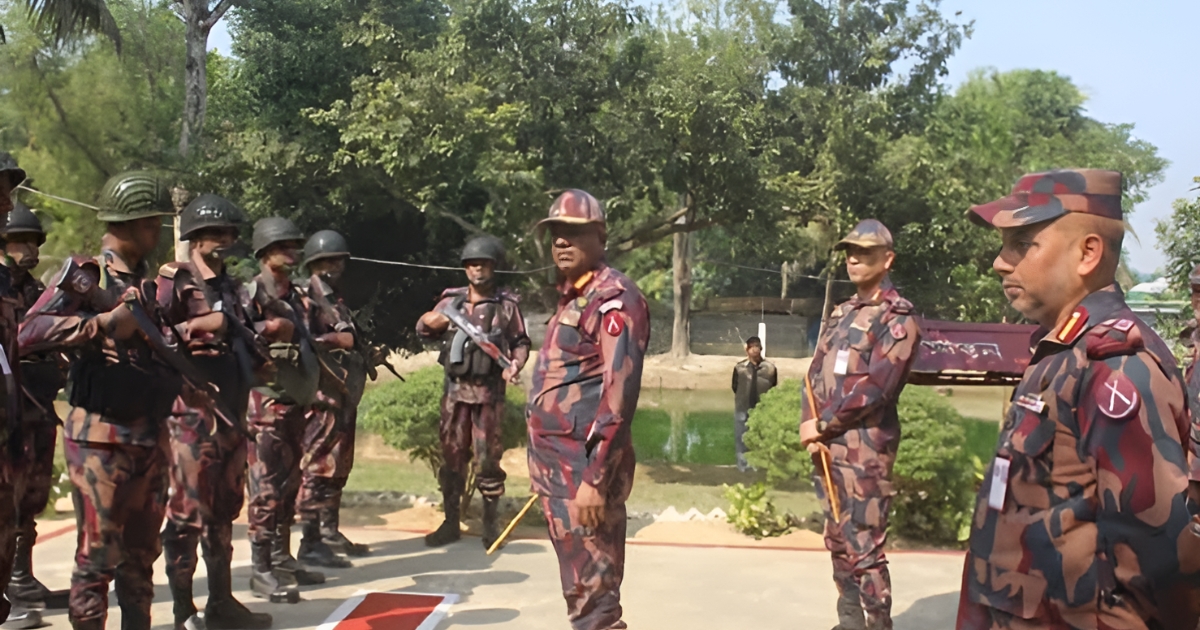 লালমনিরহাট সীমান্তে ছবি তোলার সময় দুই বাংলাদেশি যুবককে আটক করেছে বিএসএফ