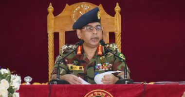 সেনাবাহিনী কখনোই দেশের স্বার্থবিরোধী কাজে যুক্ত হবে না, ডিসেম্বরেই নির্বাচন হওয়া উচিত : সেনাপ্রধান
