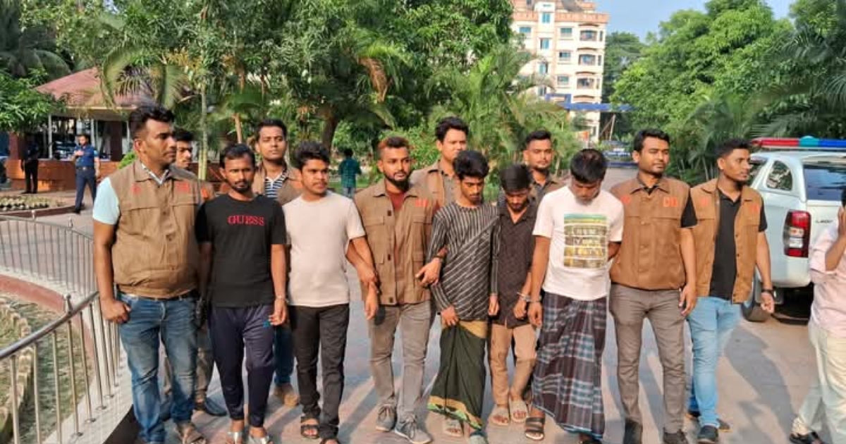 মুন্সিগঞ্জে মাওয়া এক্সপ্রেসওয়ে ব্লক করে ডাকাতির ঘটনায় গ্রেফতার ৫