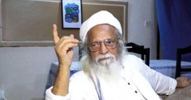 'ফ্যাসিস্ট হলেও নিষিদ্ধ নয়' — আওয়ামী লীগকে নিয়ে বিস্ফোরক মন্তব্য ফরহাদ মজহারের!