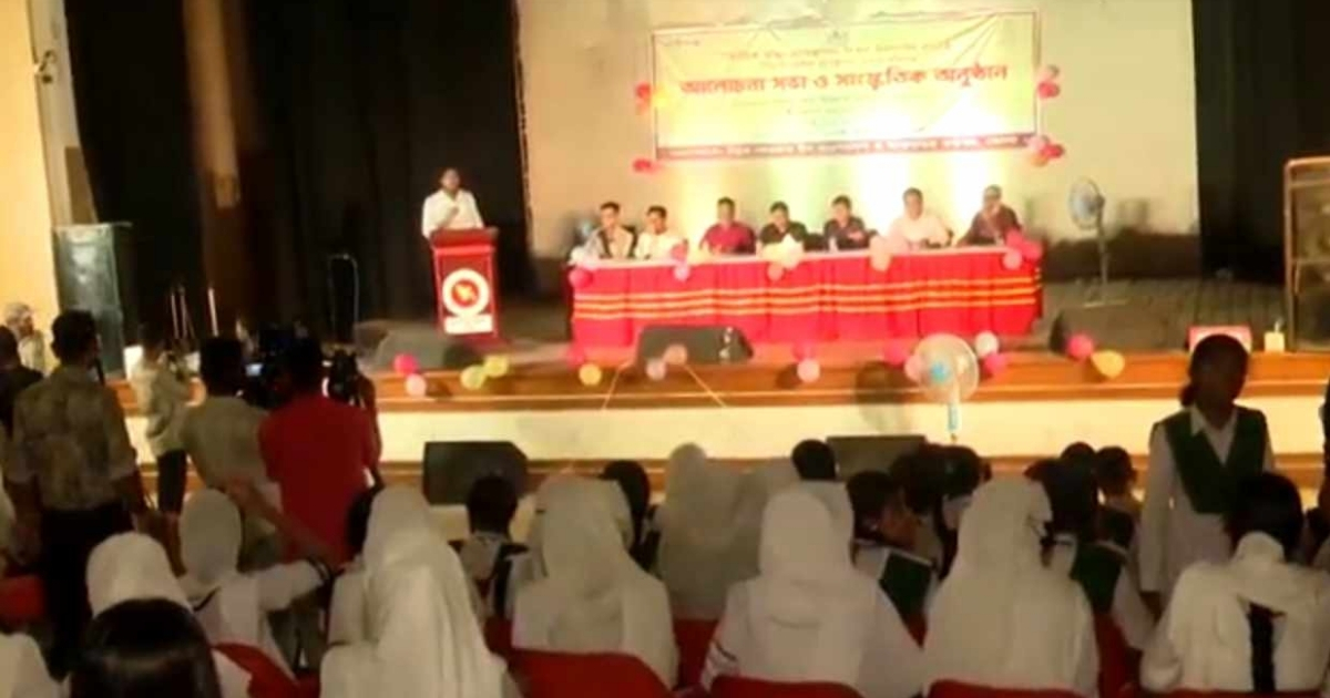ভোলায় কিশোরীদের স্বাস্থ্য ব্যবস্থাপনা দিবস উদযাপন