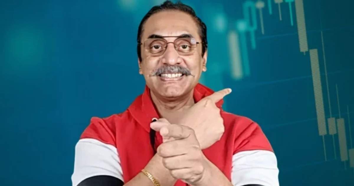 ‘ইশ এখন যদি খালেদা জিয়া শাহবাগে উপস্থিত হতেন ’, পিনাকীর স্ট্যাটাস