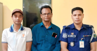নলডাঙ্গা থানার নবাগত ওসির সাথে জেলা আঞ্চলিক শাখার সভাপতির সৌজন্য সাক্ষাৎ