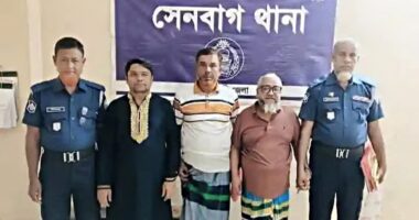 নোয়াখালীর সেনবাগে আ.লীগের তিন নেতা গ্রেপ্তার