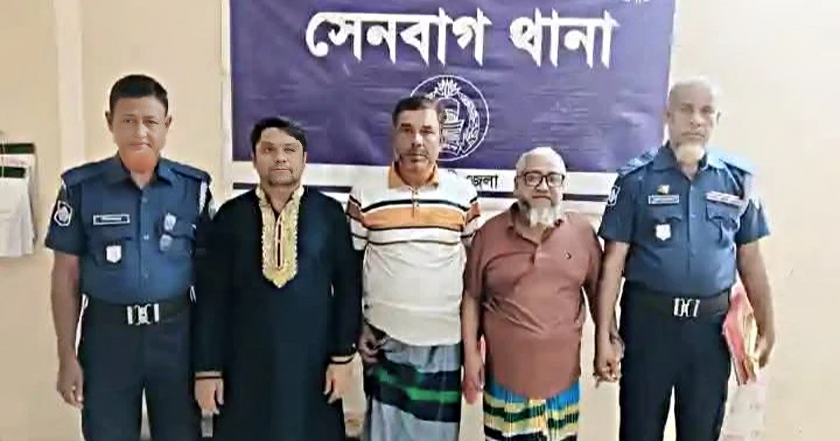 নোয়াখালীর সেনবাগে আ.লীগের তিন নেতা গ্রেপ্তার