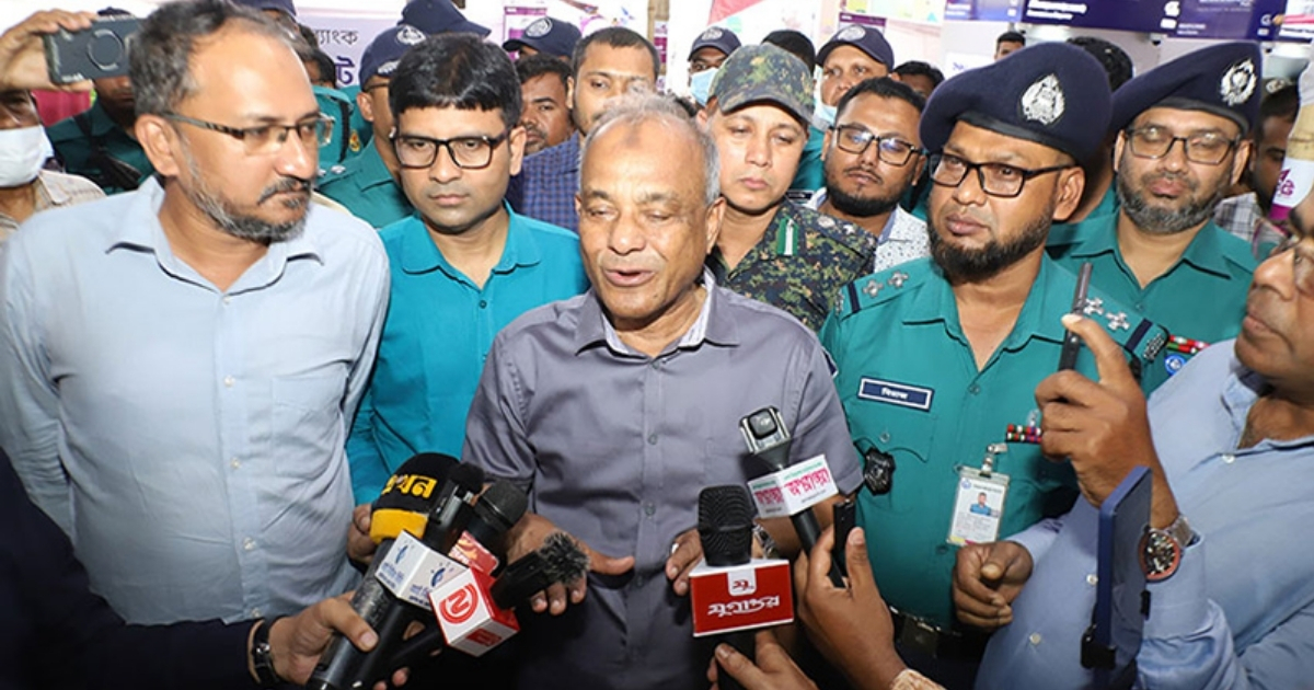 ঈদুল আজহা উপলক্ষ্যে নিরাপত্তার কোনো ঘাটতি নেই : স্বরাষ্ট্র উপদেষ্টা