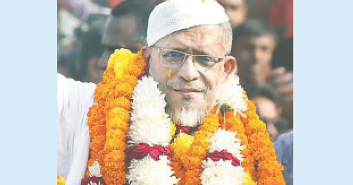 দীর্ঘ ১৭ বছর কারাভোগের পর গ্রামের বাড়িতে ঈদ করবেন বাবর