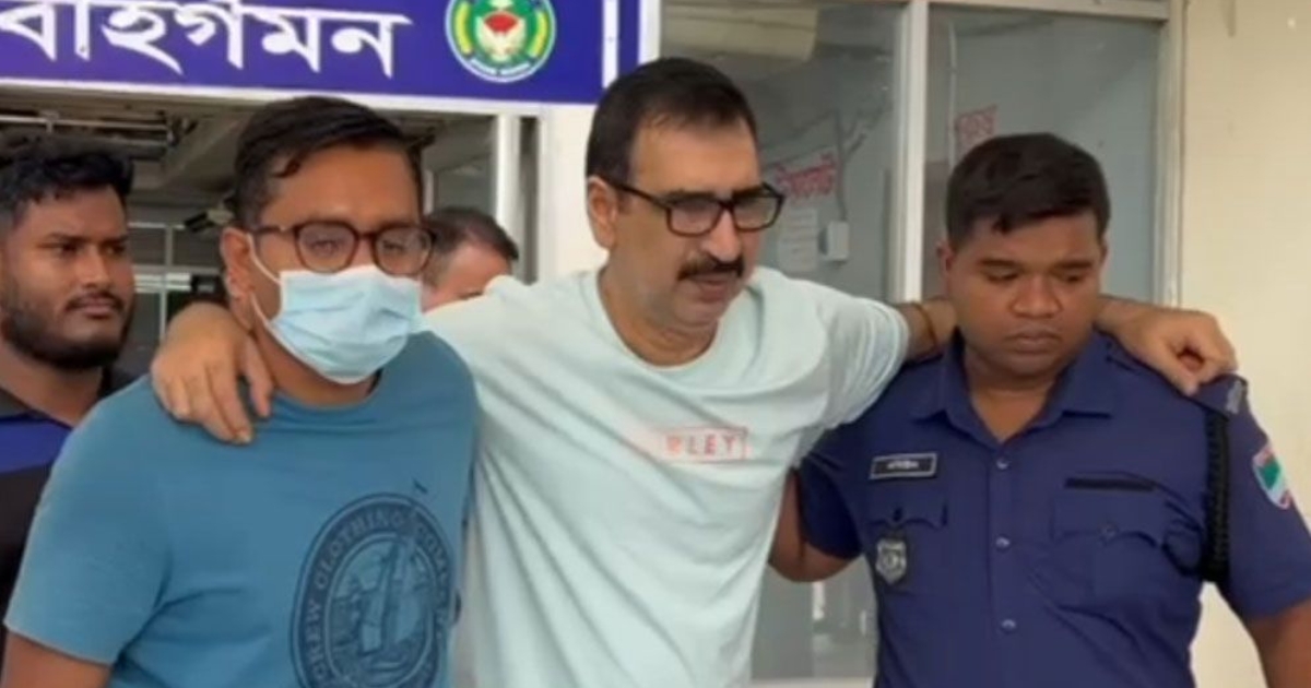 ভারতে পালাতে গিয়ে গোপালগঞ্জ আ.লীগের সম্পাদক আজম গ্রেফতার