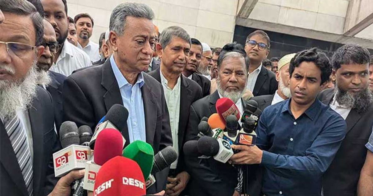 বাংলাদেশে তেল মারার সংস্কৃতির কারণে কোনো সংস্কার কার্যকর হয়নি : আমীর খসরু
