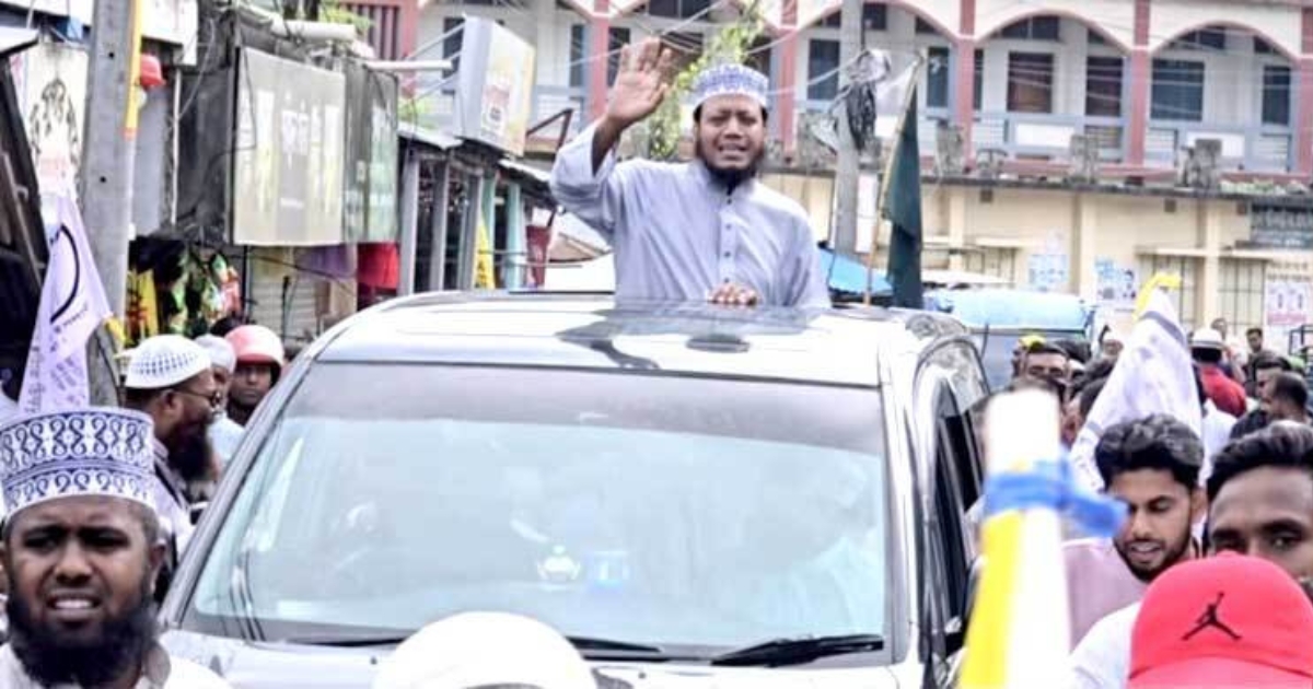 বিশাল শোভাযাত্রা নিয়ে নির্বাচনী মাঠে আমির হামজা