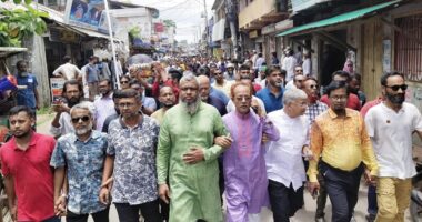 পটুয়াখালী জেলা বিএনপি'র সম্মেলন উপলক্ষে রুমির নেতৃত্বে গলাচিপায় পান্না-কবিরের শোডাউন
