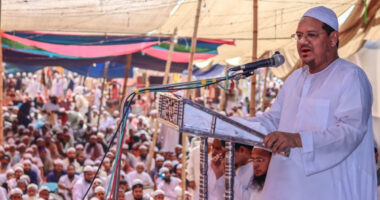 আশুরার চেতনায় উজ্জীবিত হয়ে গণঅভ্যুত্থানের আকাঙ্ক্ষা বাস্তবায়নে এগিয়ে যেতে হবে : মুফতি রেজাউল করীম