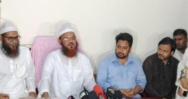 সৌজন্য সাক্ষাৎ করতে বরিশালে চরমোনাই পীরের দরবারে এনসিপির কেন্দ্রীয় প্রতিনিধি দল