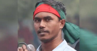 রাতের আগেই আর্মির উচিত হেলিকপ্টার দিয়ে নেতাদের উদ্ধার করুক : রাফি