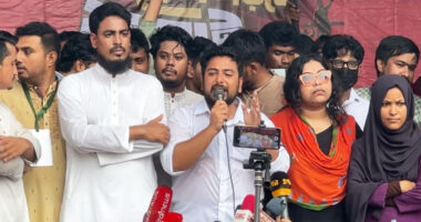 দ্রুত সন্ত্রাসীদের গ্রেপ্তার করুন, তা না হলে আবারও লং মার্চ করব গোপালগঞ্জে : নাহিদ