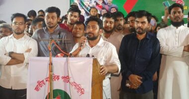 এই রাষ্ট্রে আমাদের নিরাপত্তা দেওয়ার কেউ নেই: নাহিদ