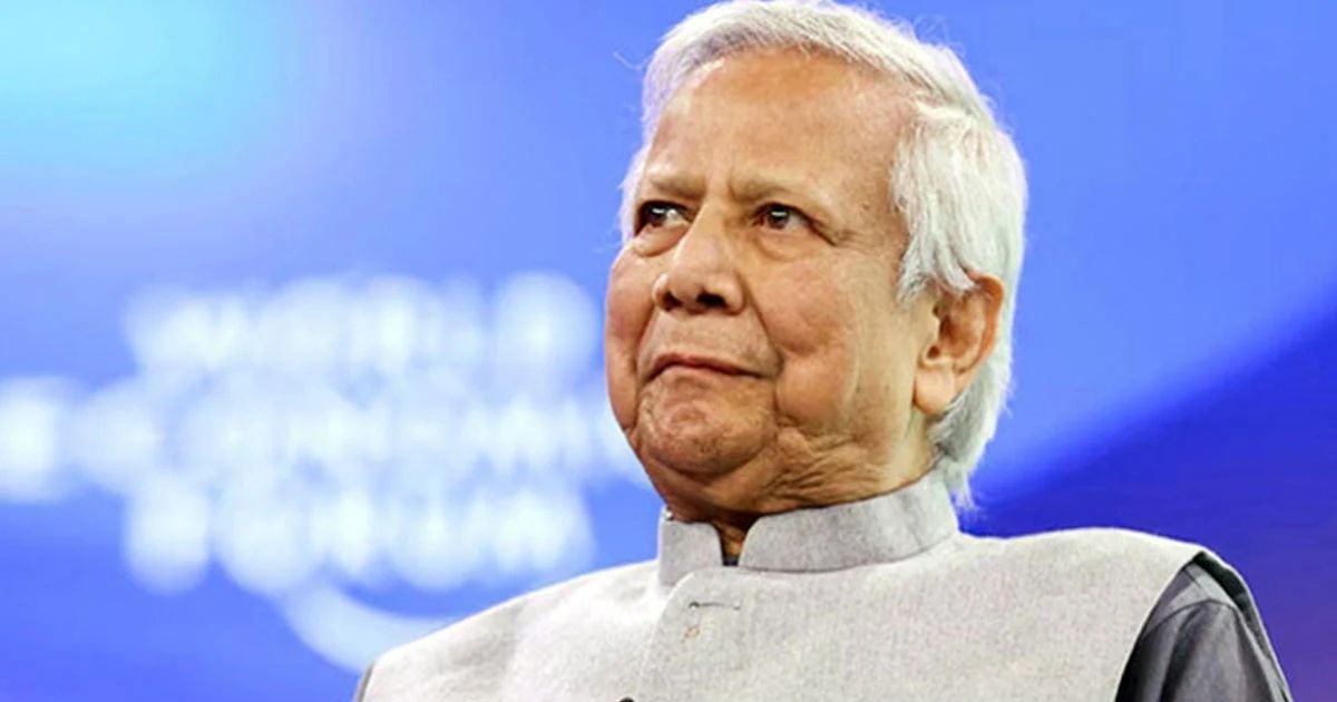 বিমান দুর্ঘটনায় আহতদের খোঁজ নিতে বার্ন ইনস্টিটিউটে প্রধান উপদেষ্টা