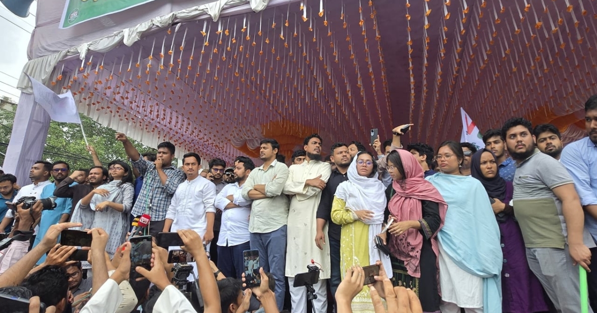 হাসনাত আব্দুল্লাহকে নিরাপদে সরিয়ে নিল পুলিশ