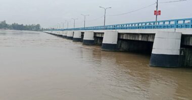 তিস্তা নদীতে বারবার বন্যা: নাব্যতা হ্রাস ও উজানের ঢল প্রধান কারণ