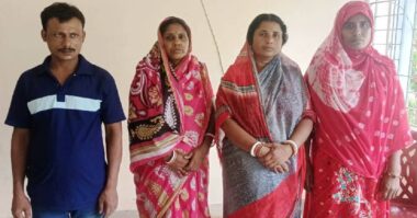 মেহেরপুরের মুজিবনগর সীমান্ত দিয়ে তিন নারীসহ চার জন পুশ ব্যাক