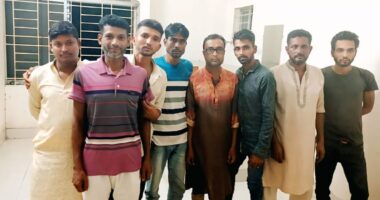 দিনাজপুরে চিকিৎসককে মারধর, স্বেচ্ছাসেবক দল নেতাসহ গ্রেফতার ১০