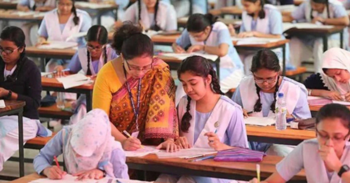 রোববার এইচএসসি পরীক্ষার্থীদের সময় নিয়ে বের হওয়ার আহ্বান ডিএমপির