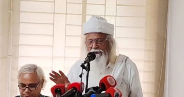 ড. ইউনূসের জুলাই ঘোষণাপত্র দেওয়ার কোনো অধিকার নেই: ফরহাদ মজহার