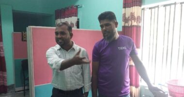 সিংগাইরে এমএলএম কোম্পানি তিয়ানশি অফিসে অভিযান, গ্রেফতার ২