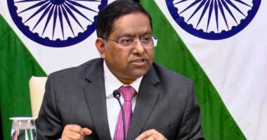 ভারতে আওয়ামী লীগের রাজনৈতিক কার্যক্রম বন্ধে বাংলাদেশের আহ্বানের জবাব দিলো নয়াদিল্লি
