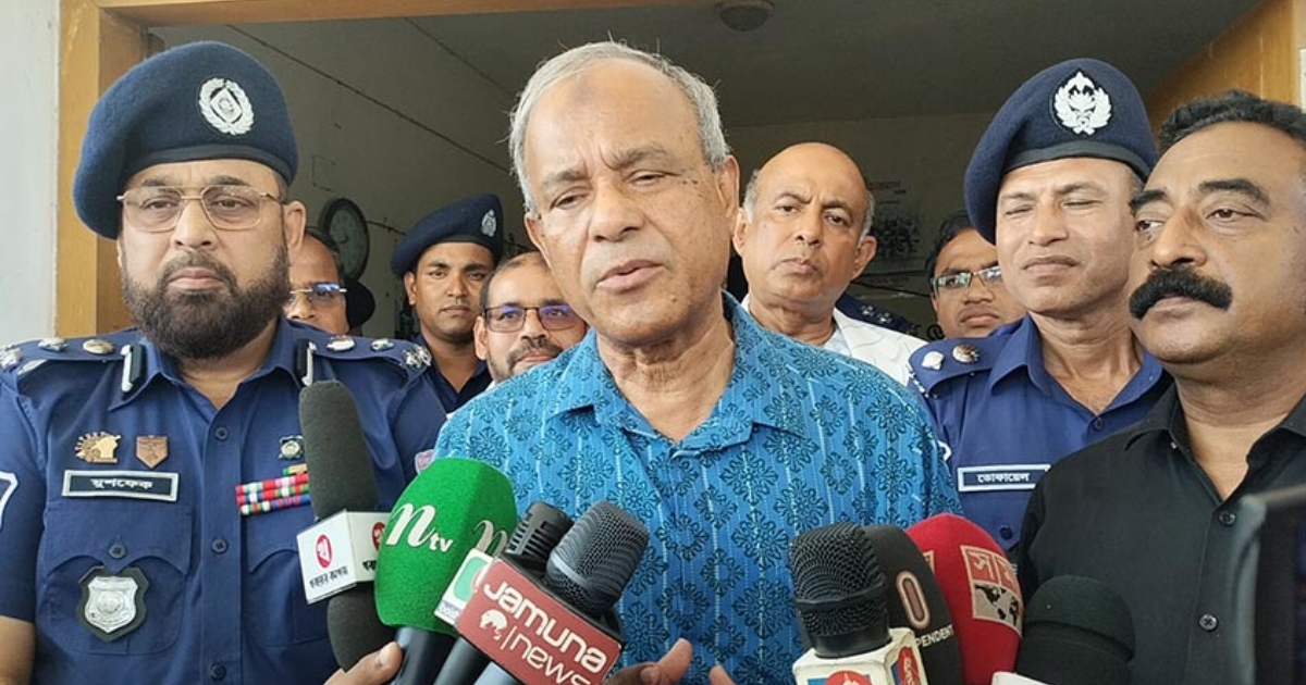 হারিয়ে যাওয়া অস্ত্র উদ্ধারে মিলবে পুরস্কার, গোপন থাকবে তথ্যদাতার পরিচয় : স্বরাষ্ট্র উপদেষ্টা